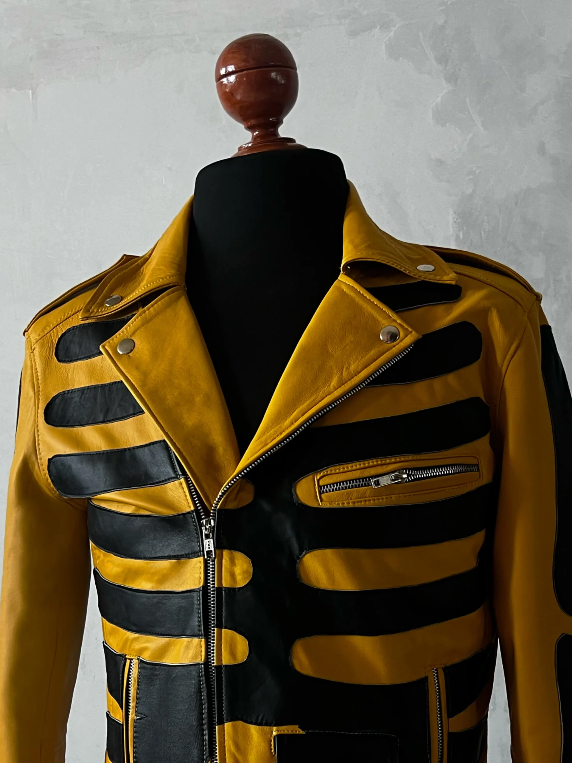 Biker no.1 axl bones black & yellow - Imagen 5