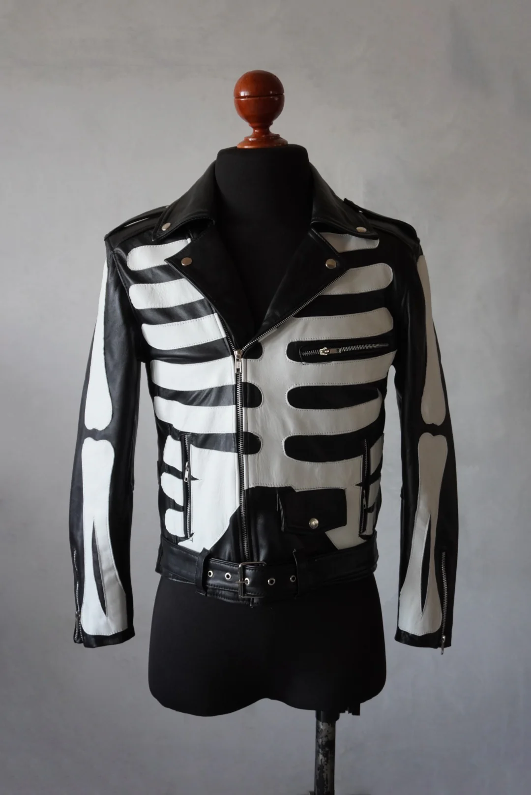 Biker no.1 Axl rose bones black