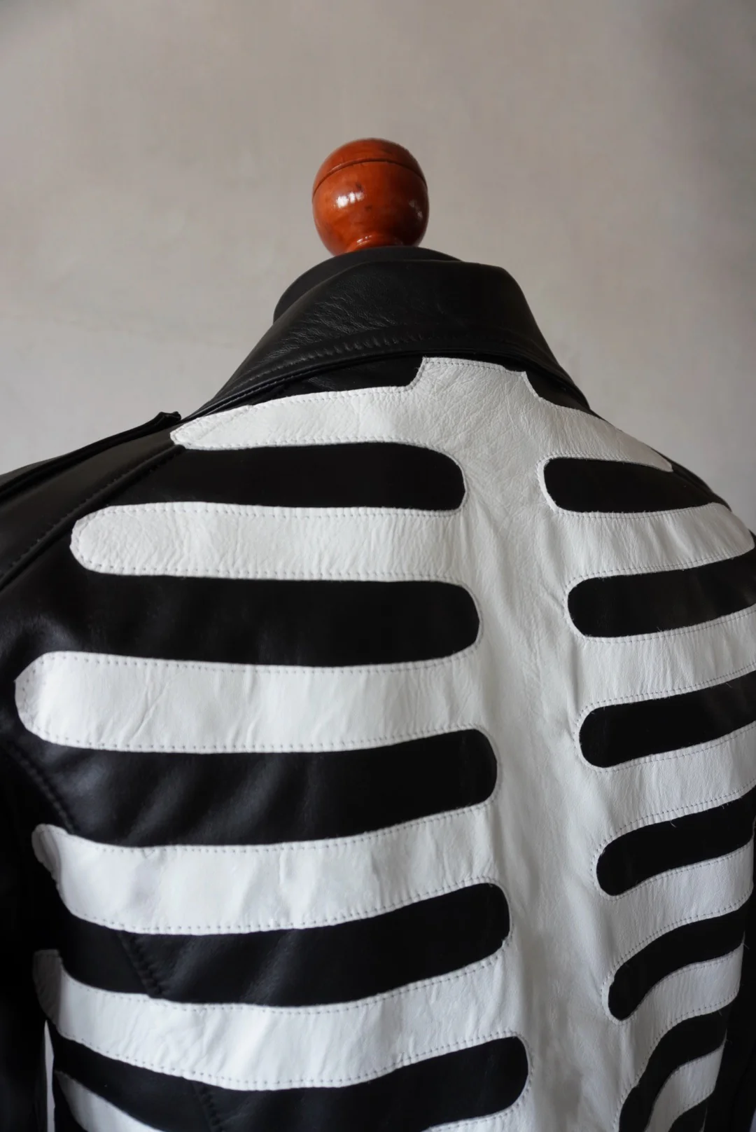 Biker no.1 Axl rose bones black - Imagen 6