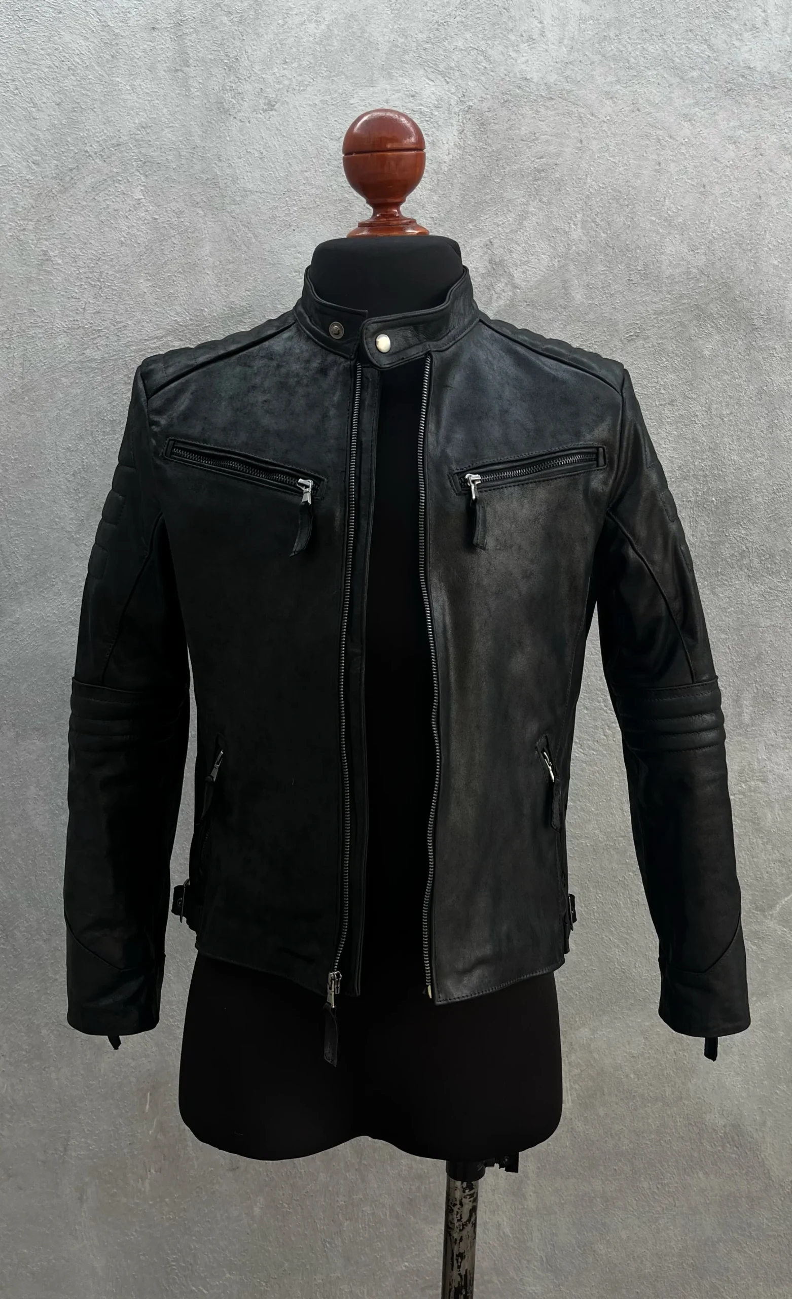 Hache darkest black - Imagen 5