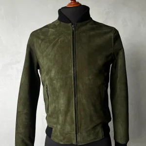 Bomber verde militar gamuza