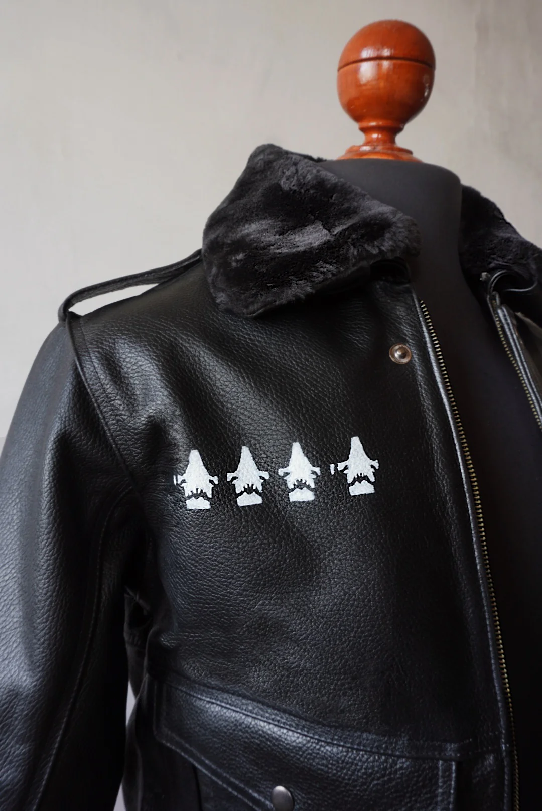 Pacific Rim darkest black - Imagen 5