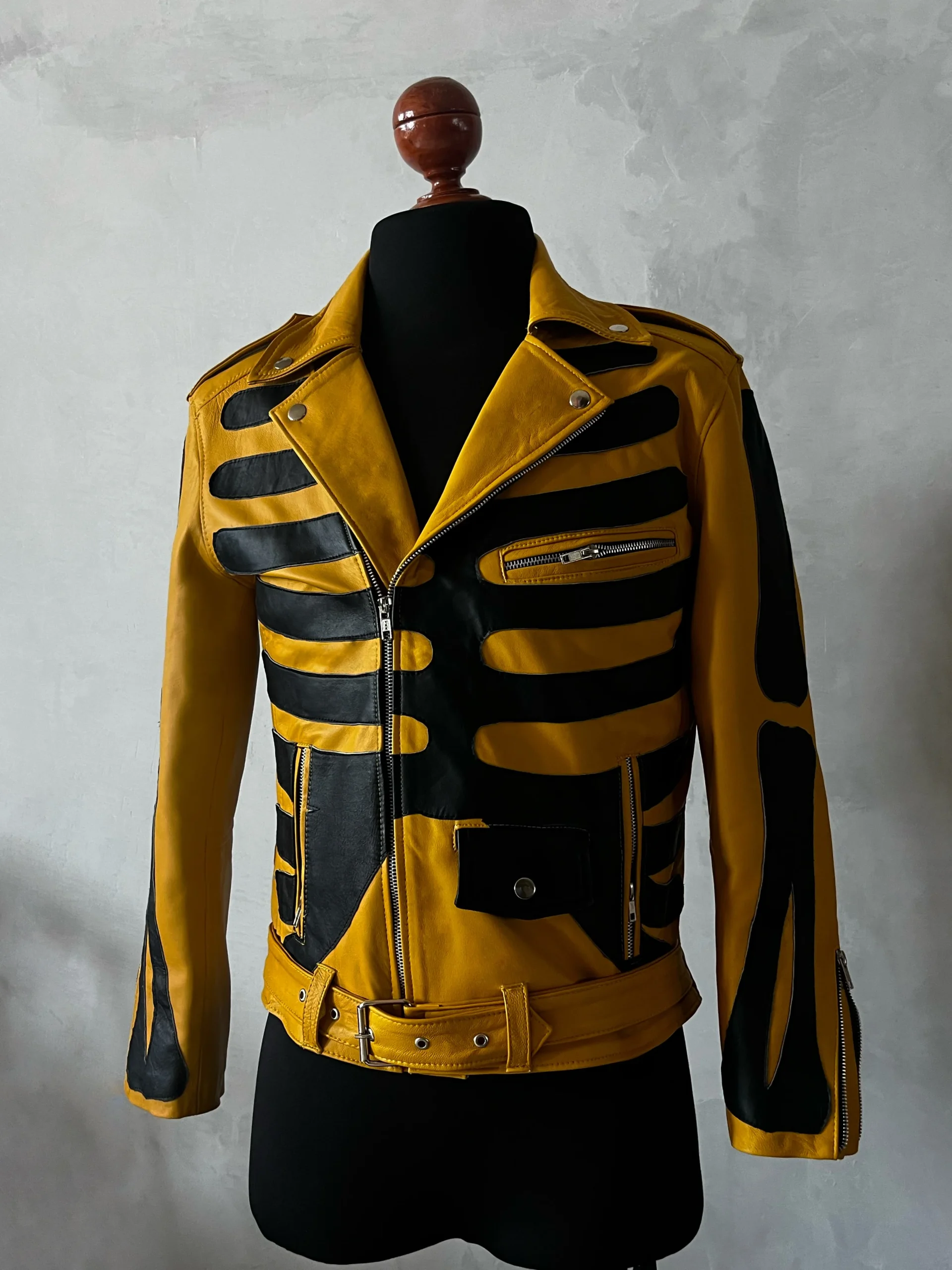 Biker no.1 axl bones black & yellow - Imagen 4
