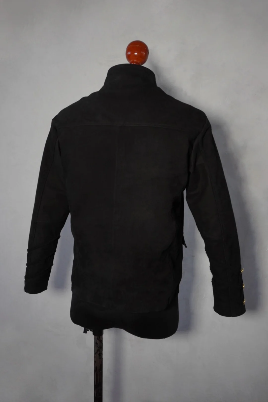 Gerard darkest black - Imagen 5