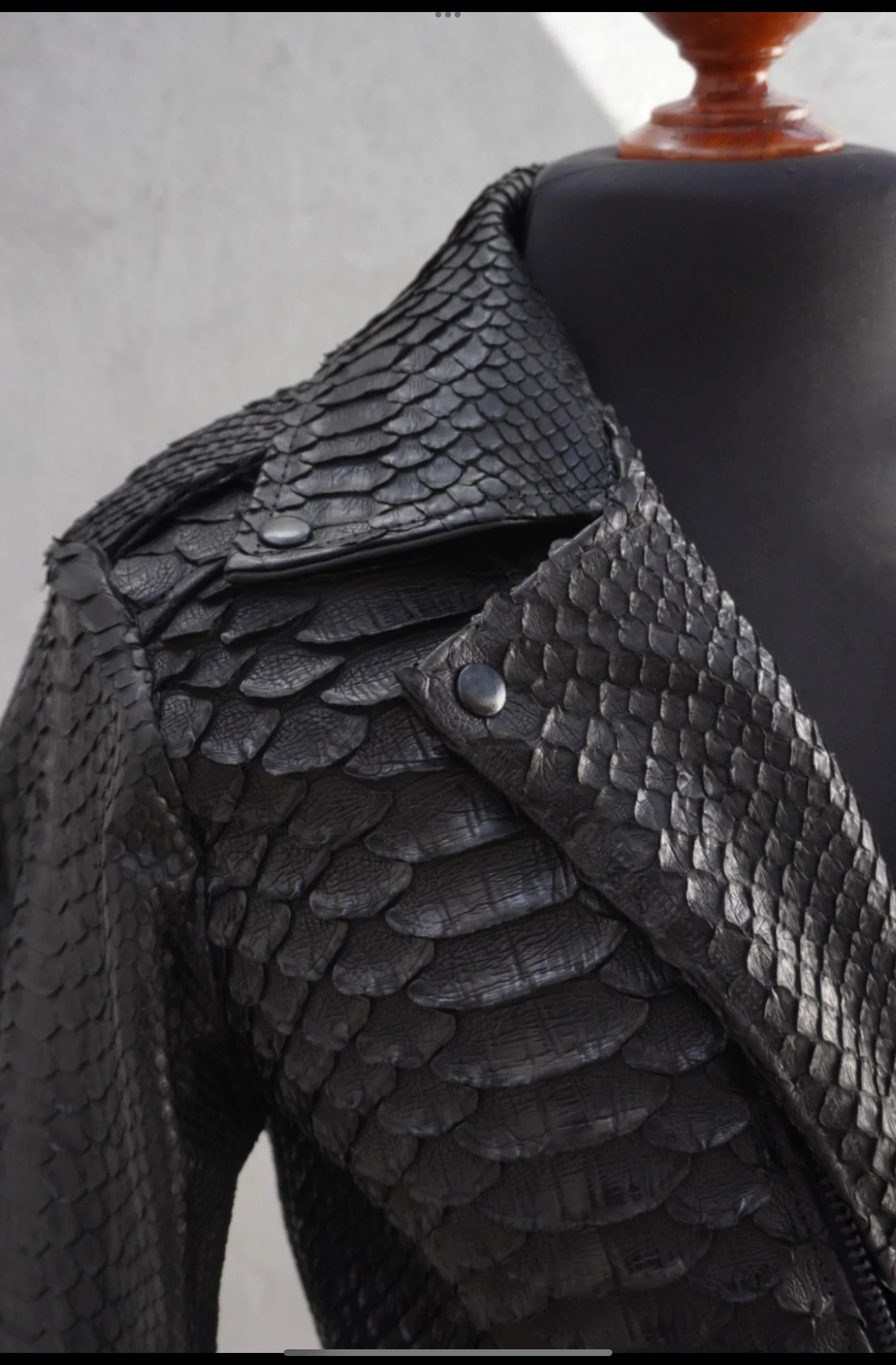 Biker no.1 snake authentic - Imagen 4