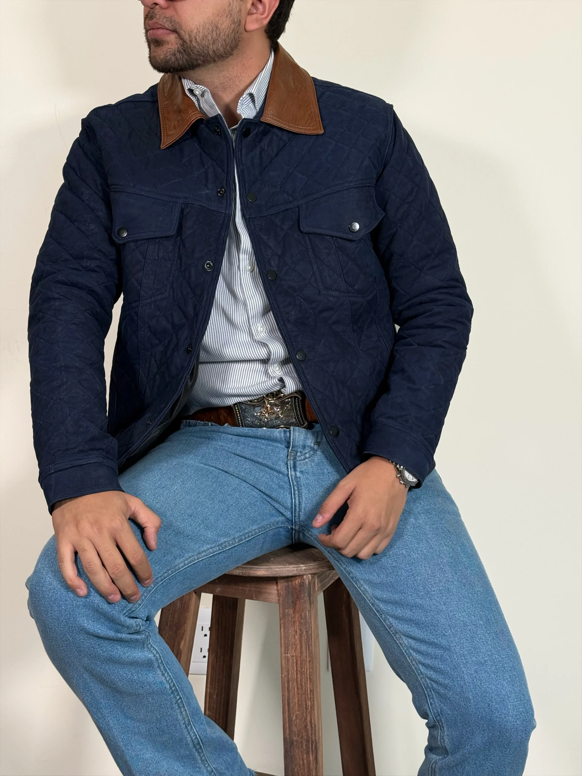 Truker capitonado azul marino - Imagen 9