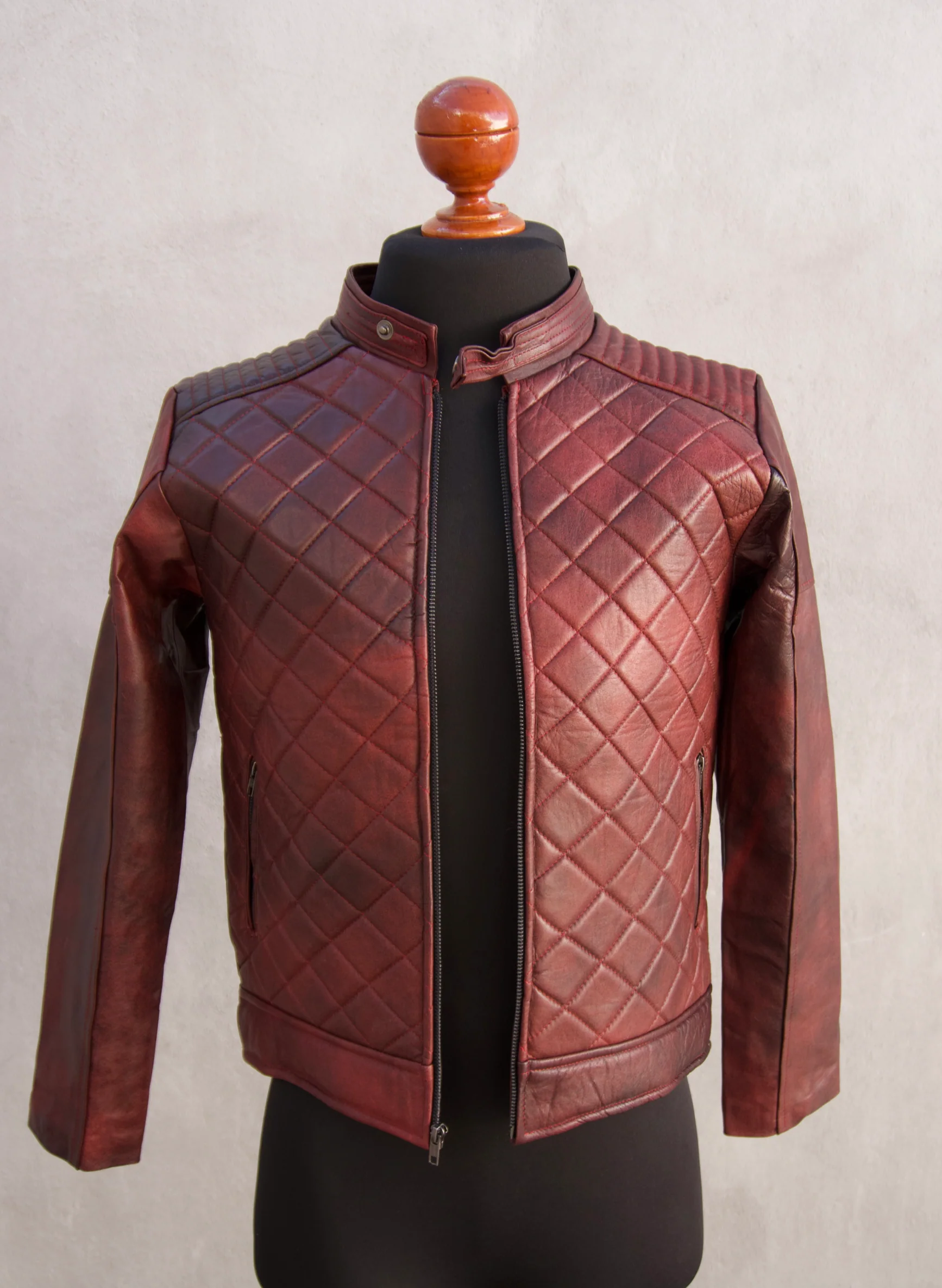 Rooster burned red - Imagen 4